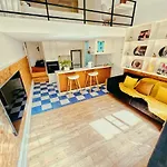 Citywalk Cottage With Two Beds And Courtyard