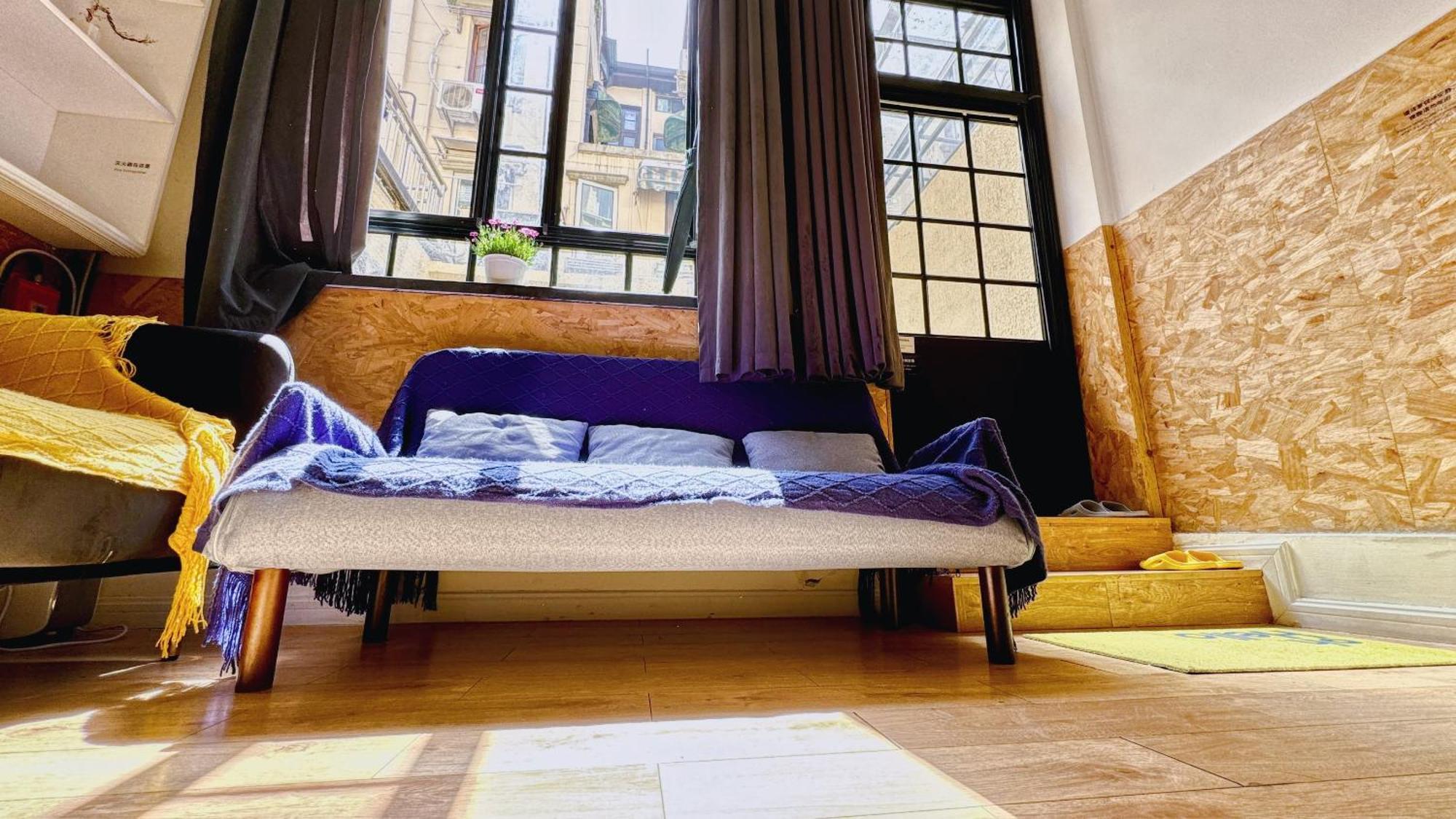 Citywalk With Two Beds And Courtyard Appartement *