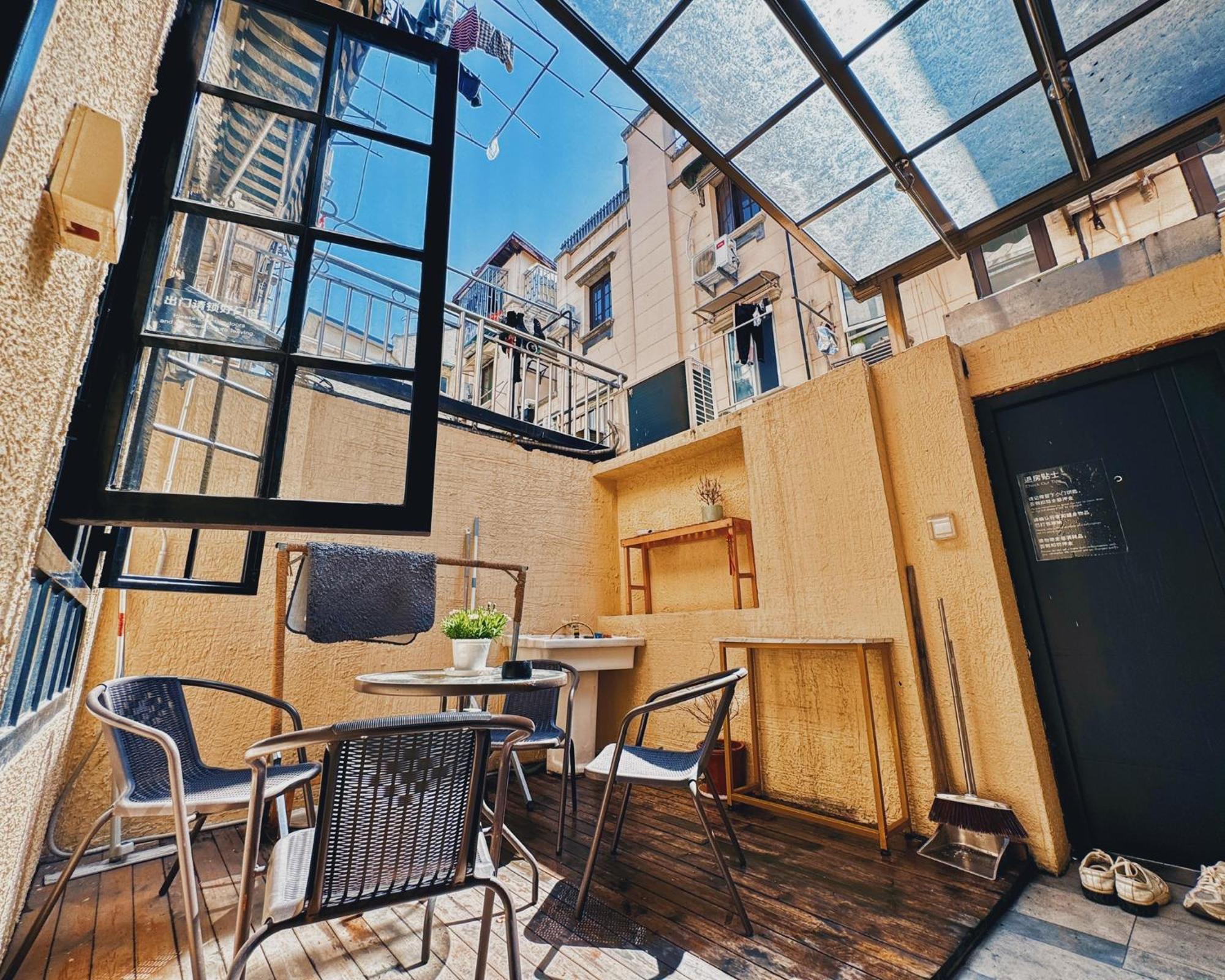 Appartement Citywalk With Two Beds And Courtyard Shanghai