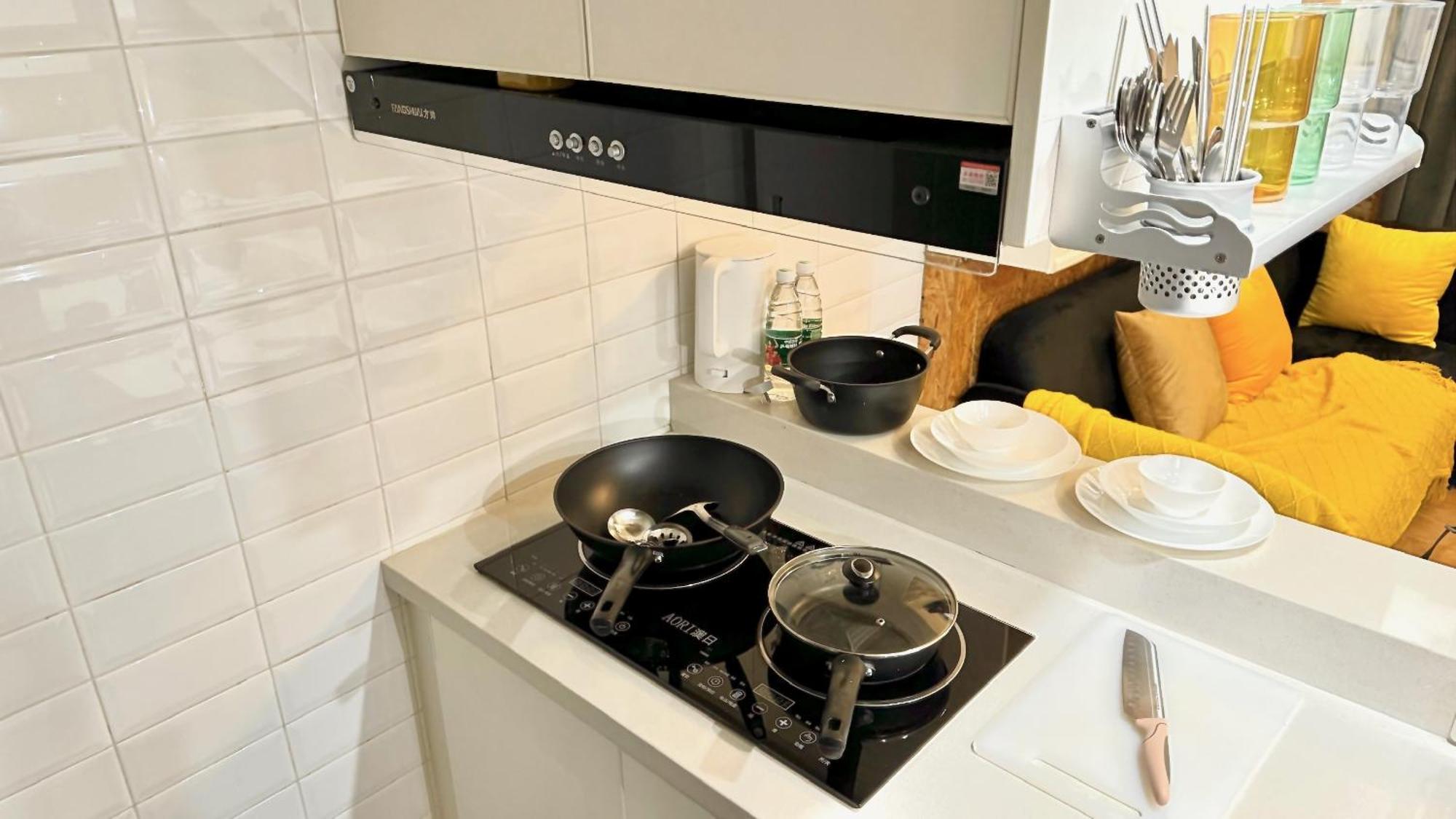 Citywalk With Two Beds And Courtyard Apartment