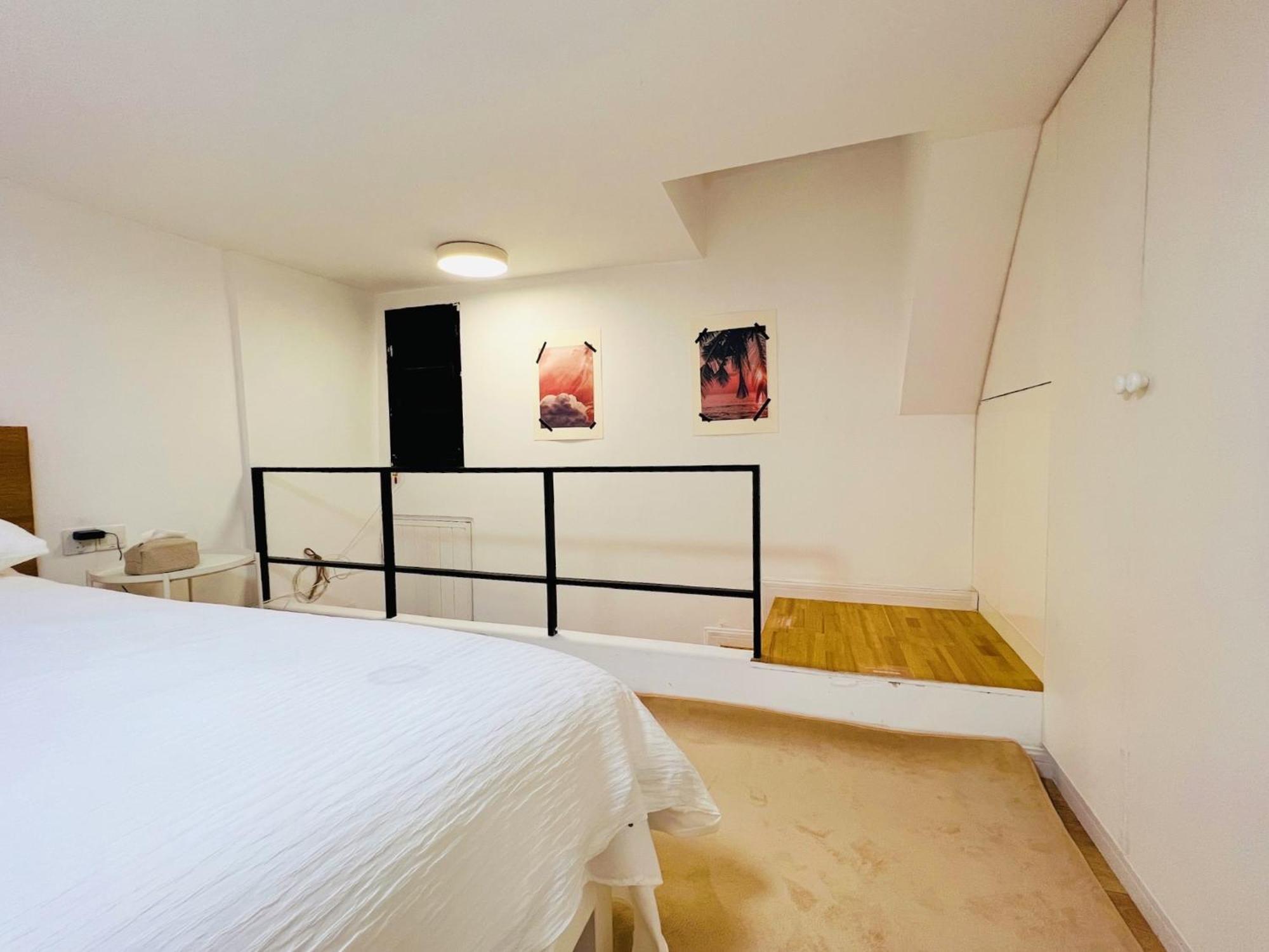 Citywalk With Two Beds And Courtyard Appartement *